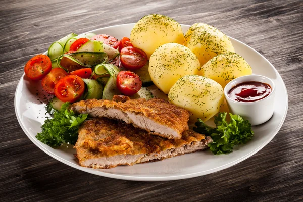 Pork chop and vegetables — Stock Photo, Image