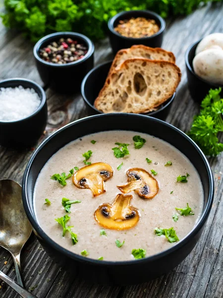 Crème Van Champignonsoep Houten Tafel — Stockfoto