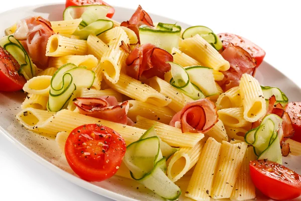 Pasta with basil and vegetables — Stock Photo, Image