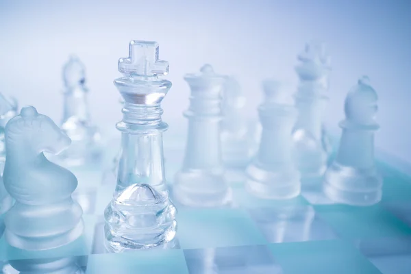 Glas chess cijfers — Stockfoto
