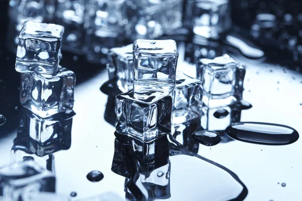 Wet ice cubes — Stock Photo, Image