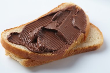 Çikolata kremalı ekmek