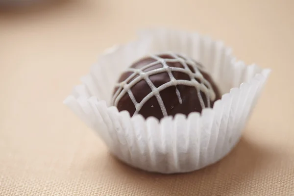 Doce de chocolate único — Fotografia de Stock