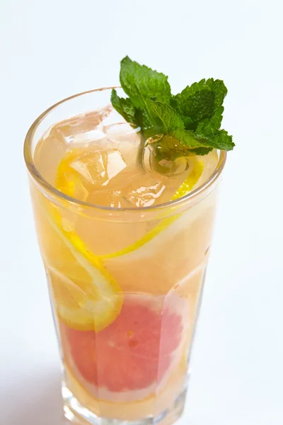 Limonata estiva in vetro — Foto Stock