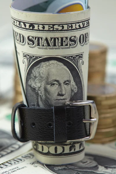 Notas de dólares com cinto — Fotografia de Stock