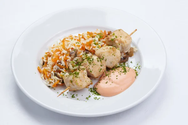 Kebab de frango com arroz — Fotografia de Stock
