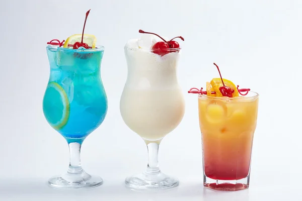 Tasty summer drinks — Stock Photo, Image