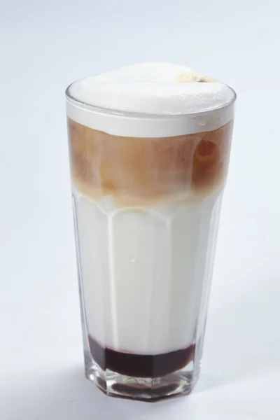 Macchiato de latte en vidrio — Foto de Stock