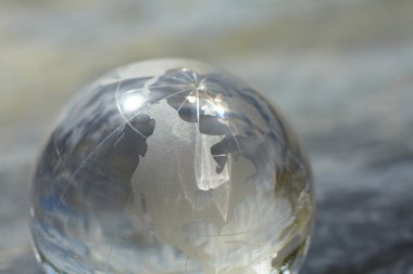 Cam Küre yakın çekim