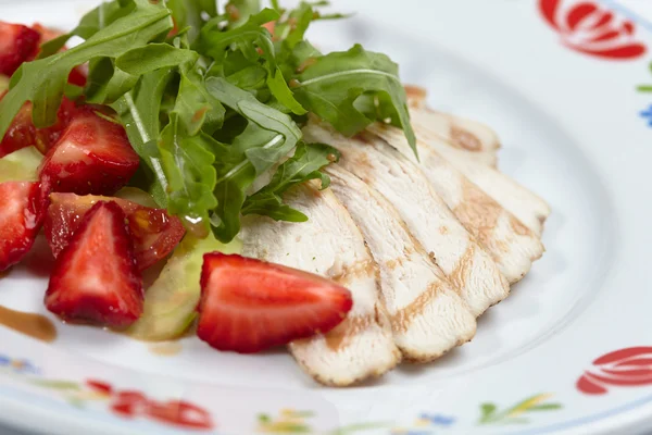 Chicken fillet with salad — Stock Photo, Image