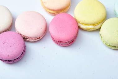 Renkli lezzetli macarons