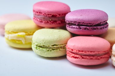 Renkli lezzetli macarons