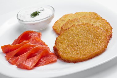 Somonlu patates gözlemesi.