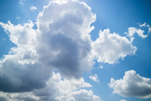 Schöner Himmel Hintergrund — Stockfoto