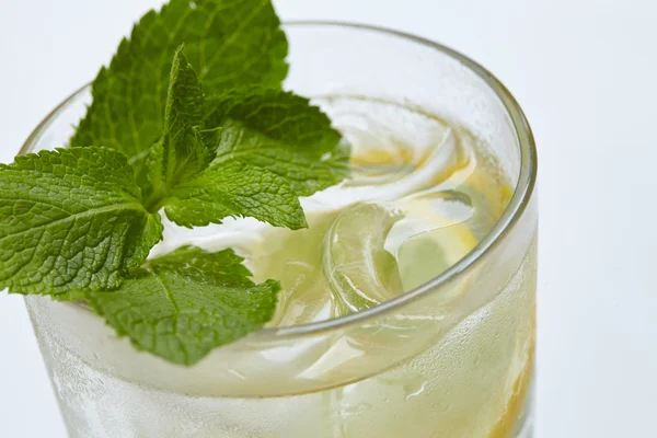 Fresh summer lemonade — Stock Photo, Image