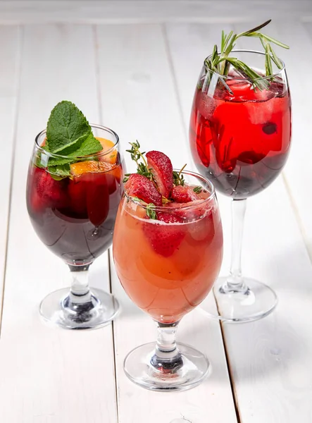 Summer Cocktail Fresh Berries Fruits Glasses — Stock Photo, Image
