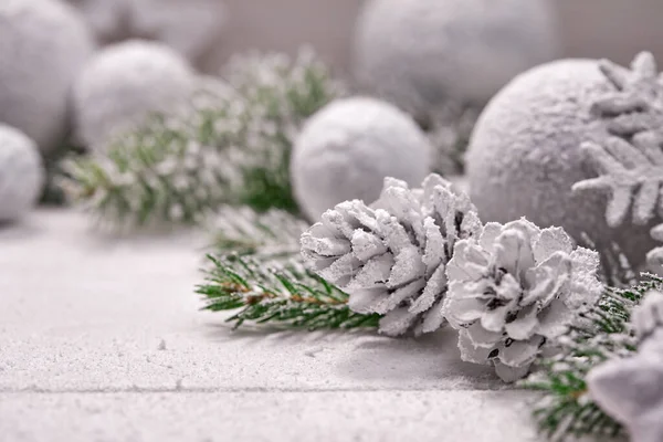 Christmas Decoration White Balls Table Close View — Stock Photo, Image