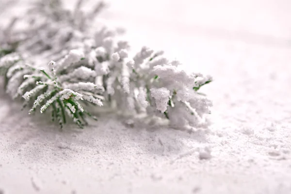 Різдвяна Прикраса Білими Кульками Столі Вид Зверху — стокове фото