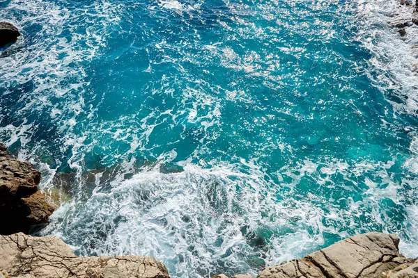 晴れた日にモンテネグロの美しい海の景色 — ストック写真