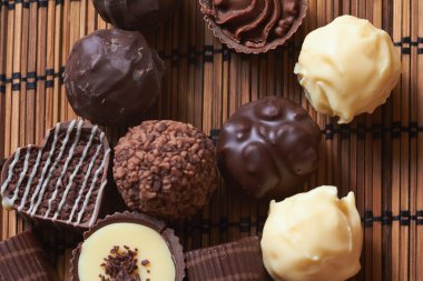 çikolatalı tatlılar