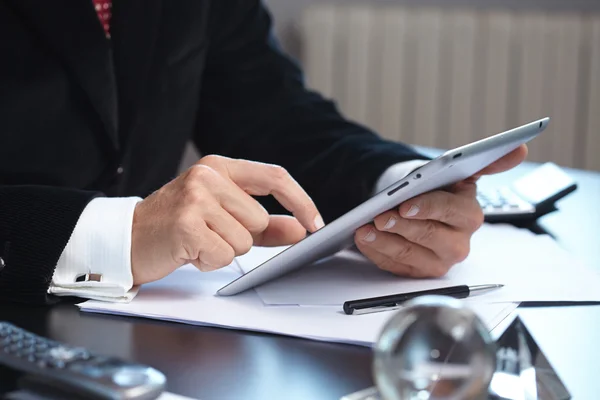 Businessmen with digital tablet — Stock Photo, Image