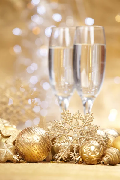 Champagne op nieuwe jaar feest — Stockfoto