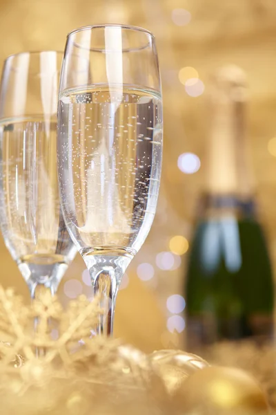 Шампанське на новорічній вечірці — стокове фото