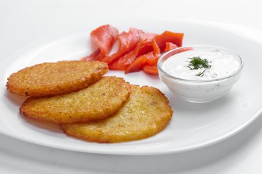 Somonlu patates gözlemesi.