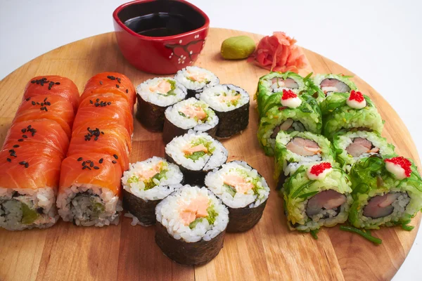 Rollos de sushi — Foto de Stock