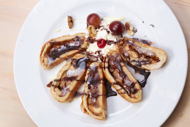 Lezzetli elma strudel