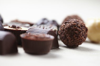 çeşitli çikolata tatlılar