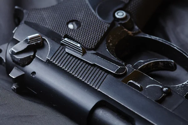 Schwarze Handfeuerwaffe — Stockfoto