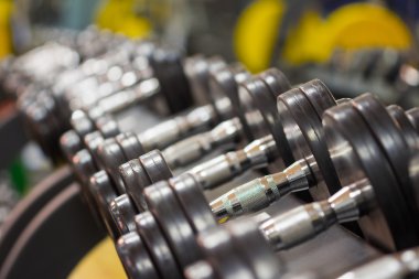 Fitness egzersizleri için halter