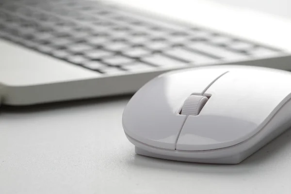 Souris d'ordinateur avec clavier — Photo