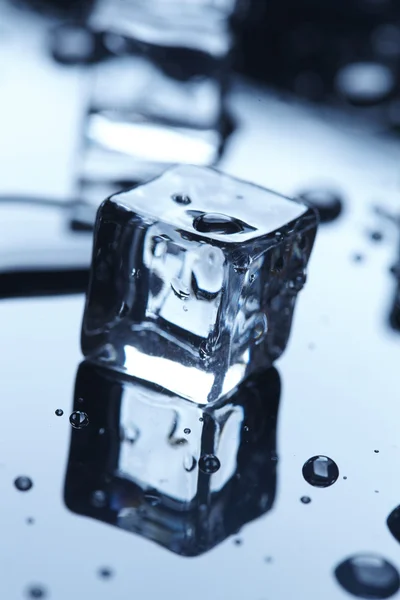 Wet ice cubes — Stock Photo, Image