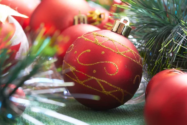 Красочные рождественские украшения — стоковое фото