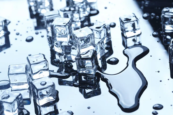 Wet ice cubes — Stock Photo, Image