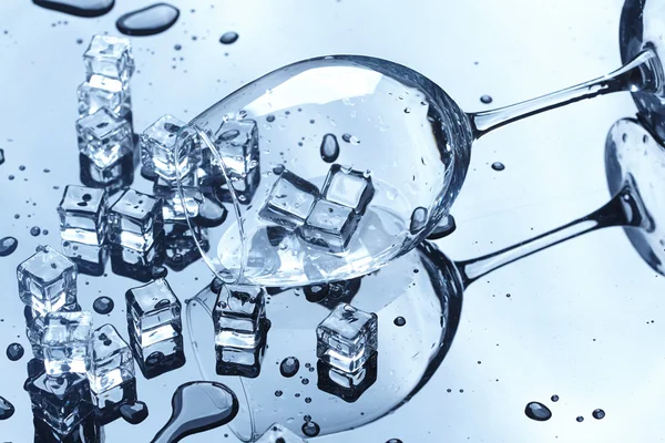 Wet ice cubes — Stock Photo, Image