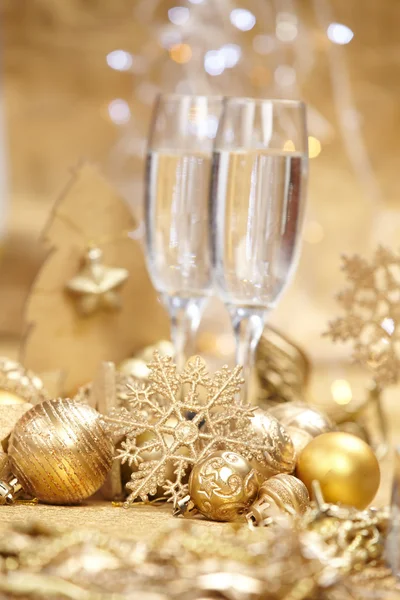 Decorations and glasses of champagne — Stock Photo, Image