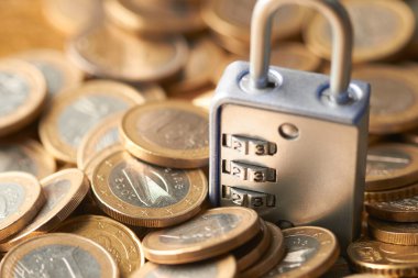 Euro sikke ve soyunma