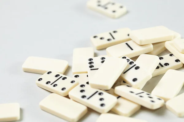 Peças brancas de dominó — Fotografia de Stock