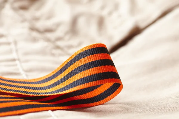 Лента с оранжевыми и черными полосками — стоковое фото