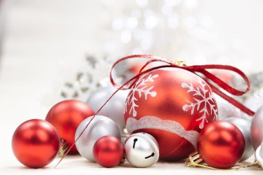 Noel süsleri kapanıyor.