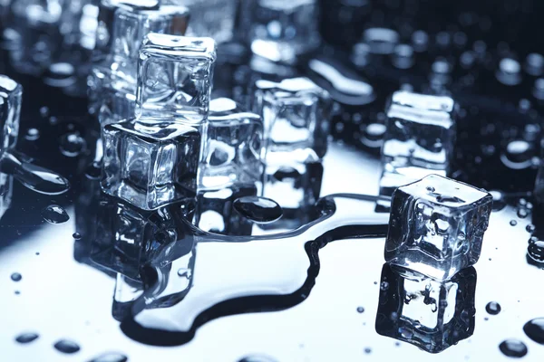 Wet ice cubes — Stock Photo, Image