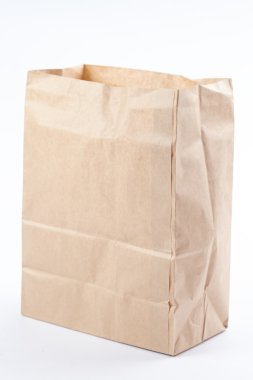 Beyaz üzerine kağıt torba.