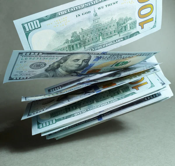 Банкноты в долларах США — стоковое фото