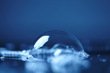 mavi su kabarcıkları