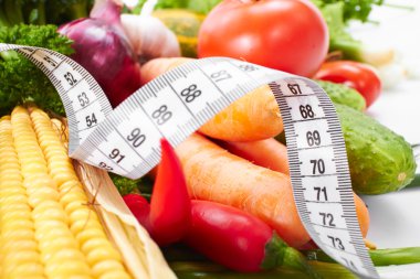 Ölçü bandı ile taze sebze