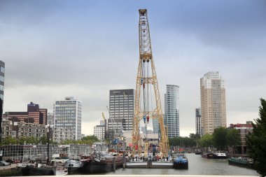 Rotterdam, Hollanda - 18 Ağustos: tarihi eski Vinçler