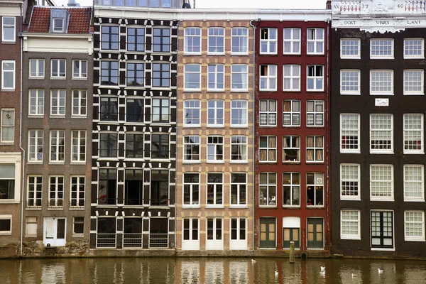 Amsterdam; Nizozemsko - 16. srpna; 2015: krásný výhled — Stock fotografie